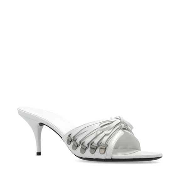 Balenciaga bow-detail leather sandals - Picture 3 of 10